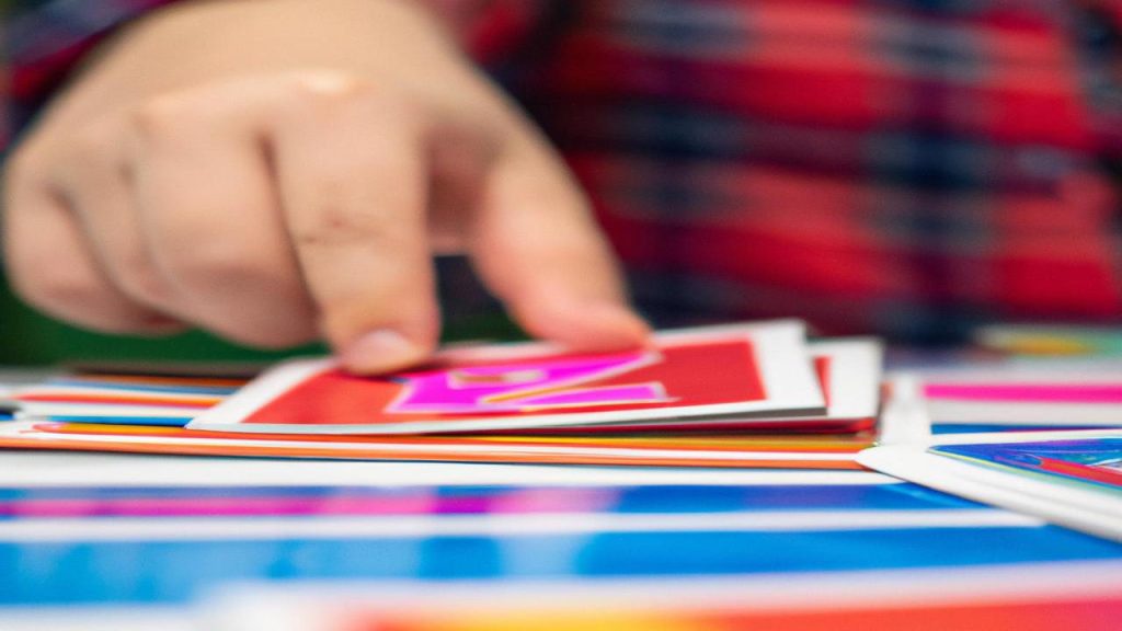 Jakie są zasady gry w Uno?